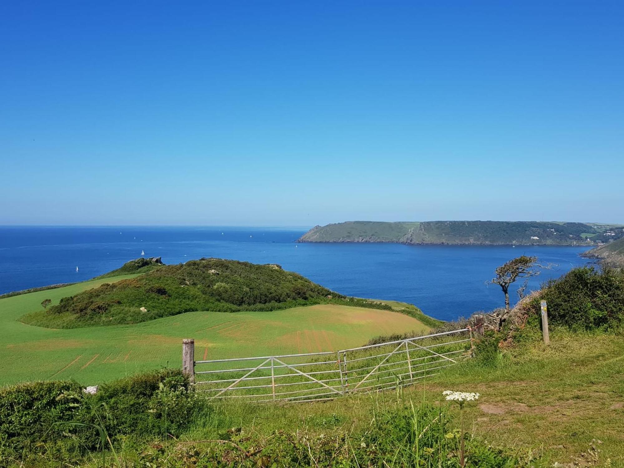 'sea Glimpse' In The Coastal Devon Village Of East Prawle West Prawle
