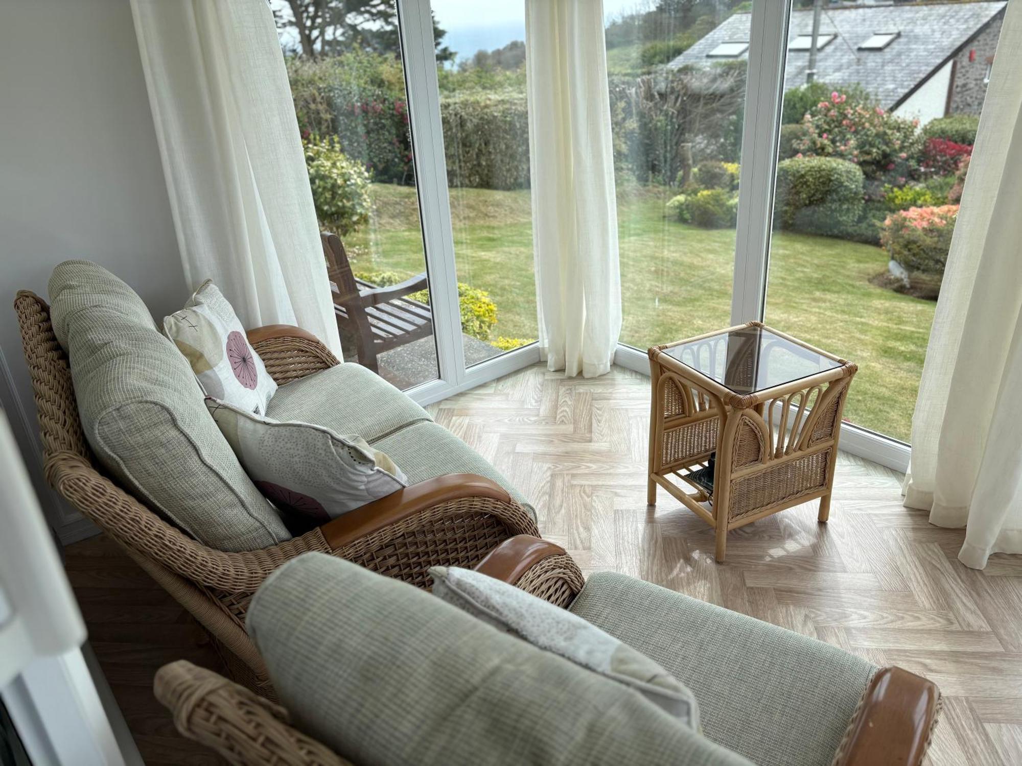 'sea Glimpse' In The Coastal Devon Village Of East Prawle
